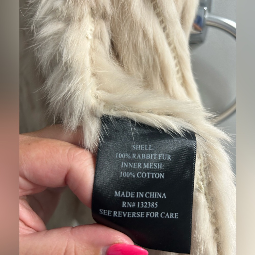 Love Token Genuine Rabbit Fur Vest at Hautelook - Womens Vests - Picture 8 of 9